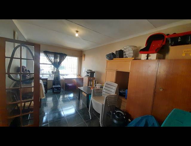 5 BEDROOM HOUSE FOR SALE IN KLIPPOORTJE
